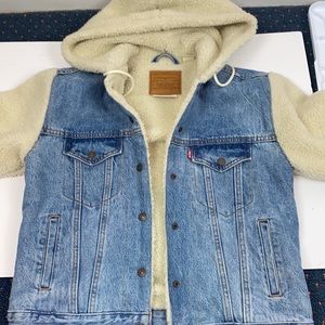 LEVIS TEDDY BEAR JEAN JACKET